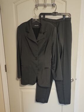 Sunny Names Collection Women's Gray Pantsuit